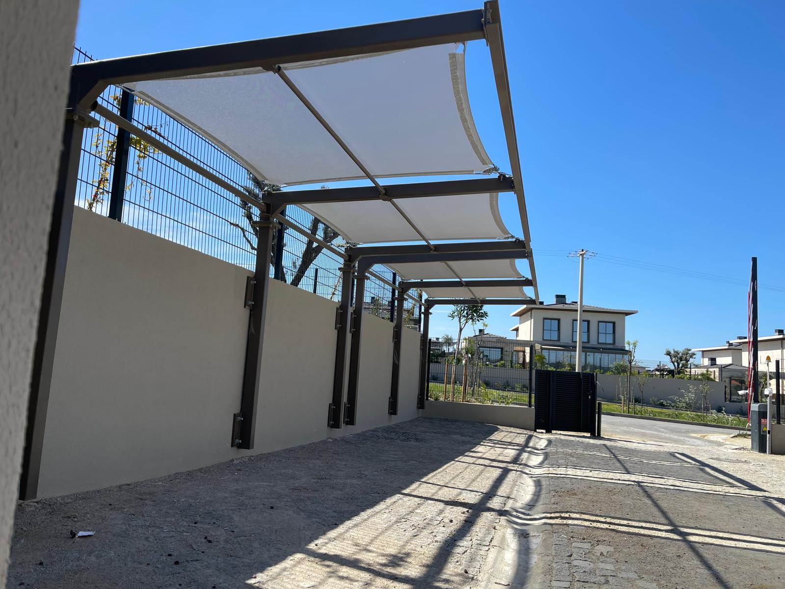 Mekanlarınıza Şıklık ve Koruma Katın: Tente Sistemleri